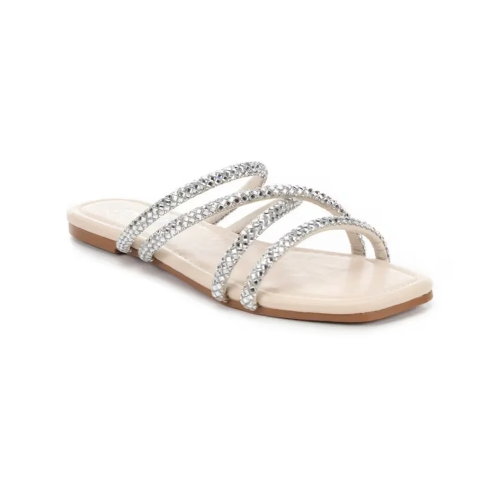 Sandals - Picture 1 of 7